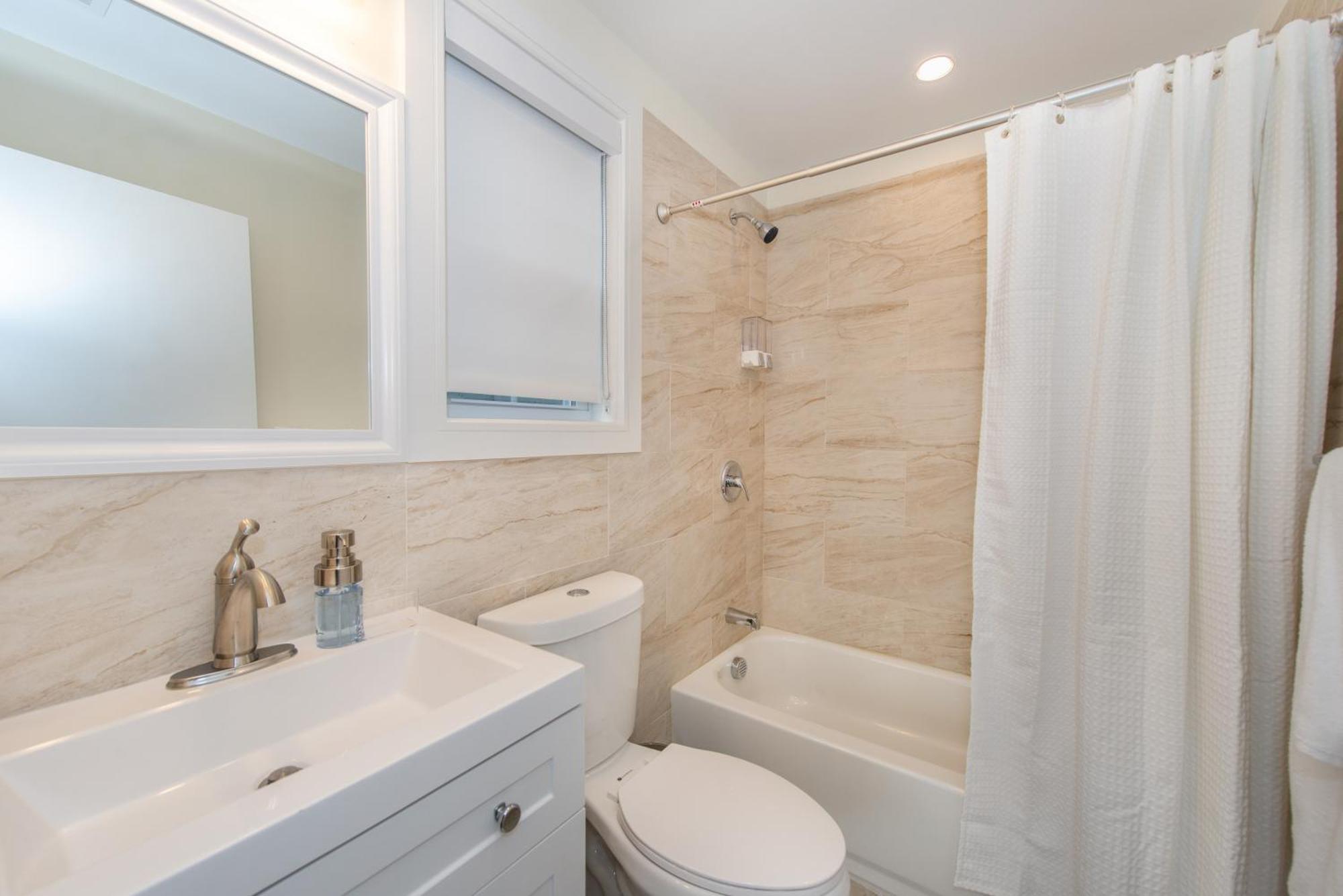 Stylish Chic Condo Nyc At Fingertips Норт Берген Екстериор снимка