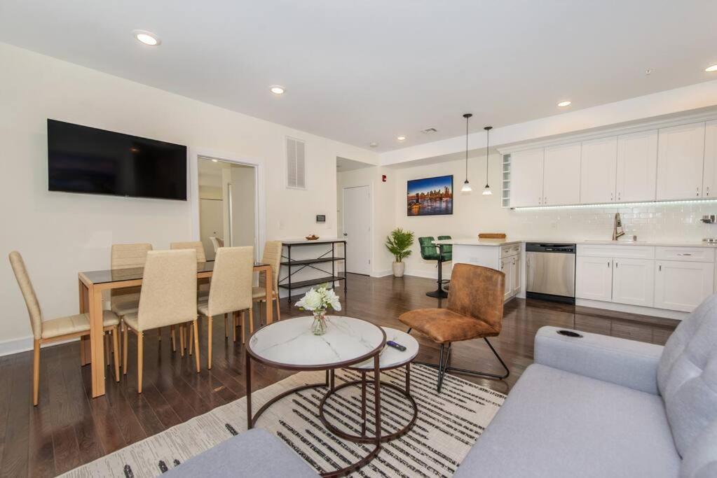 Stylish Chic Condo Nyc At Fingertips Норт Берген Екстериор снимка